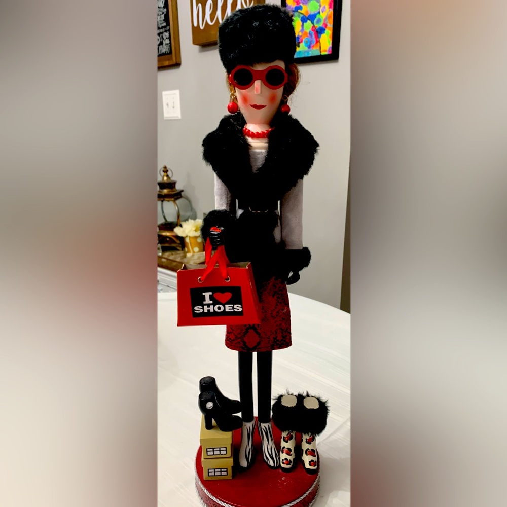 “I love shoes” shopping , female nutcracker. Excellent condition.